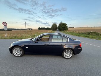 BMW e90, 325i, manuál, kůže - 6