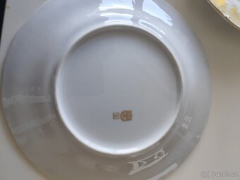 Porcelánový etažér talíř tři gracie - 6