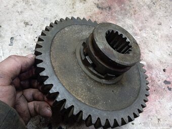 Skříň předního náhonu zetor - 6