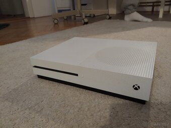 Xbox One S 1TB - super stav - 6
