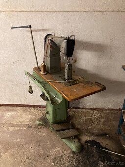 Průmyslový šicí stroj na boty Minerva sloupový - 6