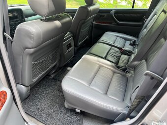 Toyota Land Cruiser 100 4.7 V8 176kW - 6
