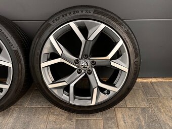 Originál Škoda Kodiaq 235/45 r20 - 6