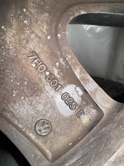 Komplet origo kola VW T5/T6 215/65 R16C - 6