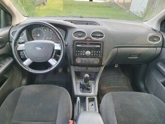 Ford Focus Kombi 1.6i benzín - 6
