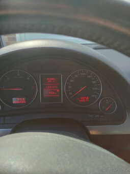 Prodám Audi A4 Avant Combi r.v.2002 - 6