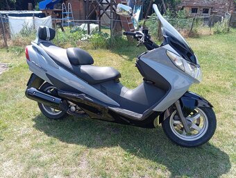 Suzuki Burgman 400 - 6