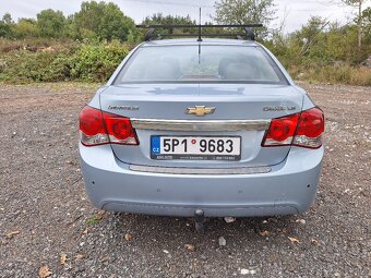 Prodám Chevrolet Cruze 1.6 i 16V,  r.v. 2010 - 6