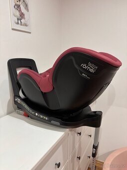 Autosedačka Britax Römer Dualfix i-Size 360 - 6