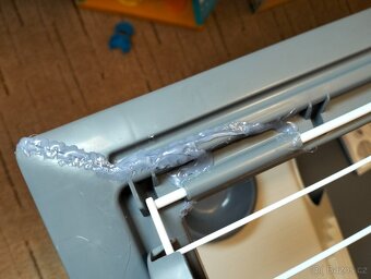 Klec, úplně nová poškozená dopravou - 6