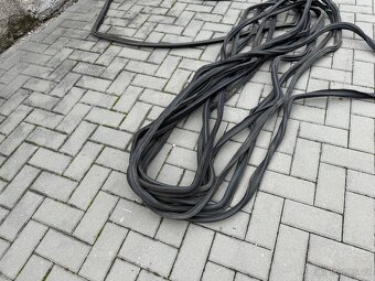 Volha Gaz 24, čelní-zadní okna použité originál - 6