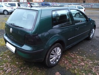 Volkswagen Golf - 6
