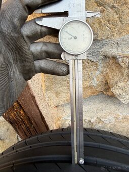 Michelin Pilot Sport 245/40 R18 - 6