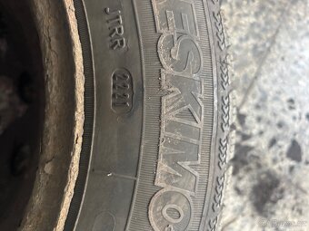 Zimní pneu 4x98. 195x65r15 - 6
