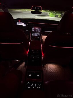 Audi A8 - 6
