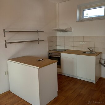 Pronájem bytu 2+kk - 6