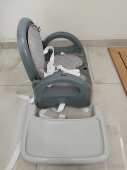 Přenosná jídelní židlička babymoov - 6