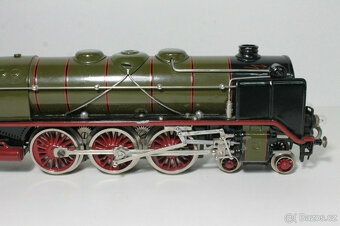 Fantastická parní lokomotiva Märklin Gauge 0, olivově zelená - 6