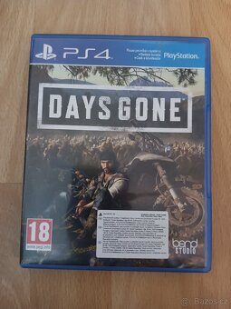 PS4 Slim, 500 GB, 2 ovladače, 14 her - 6
