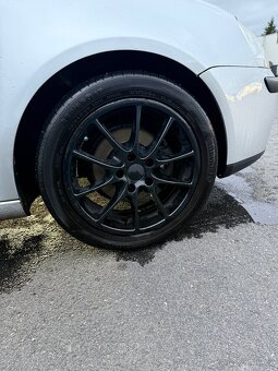 VW Golf 5 1.9 tdi - 6