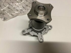 Moskvič  408, 412,  vodní pumpa - 6