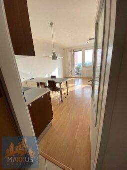 Prodej světlého bytu 1+kk/B (38 m2), Praha 8 -Troja, Hnězden - 6