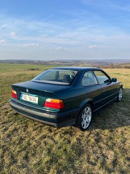 BMW e36 1.8is coupe - 6