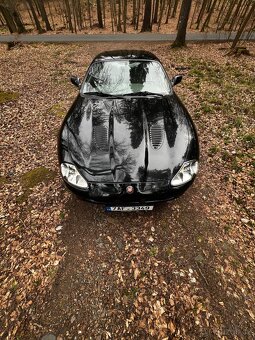 Jaguar XKR 4.0 V8 Supercharged - 6