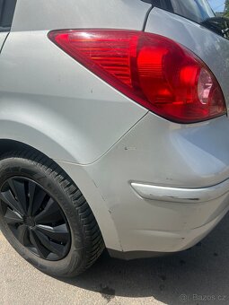 Nissan Tiida - 6