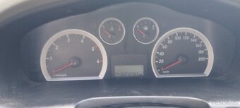 Hyundai Santa Fe - 6