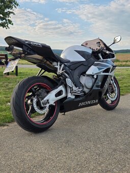 Honda cbr 1000rr - 6