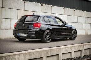 BMW M135i M-Performance Manuál - 6