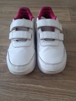 Dívčí boty Adidas pěkný stav - 6