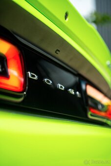 Dodge Challenger 6.4 SRT - 6