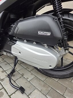 HONDA SH 125i Sport, start-stop, ABS
 - 6