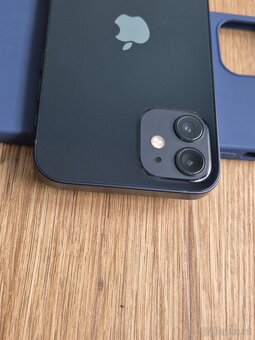 iPhone 12 64gb kapacita baterie 93% - 6