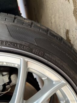 kola r17 5x112 s letní gumou - 6