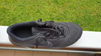 Tenisky Nike Legend Essential 3 EUR 44, 28 cm - 6