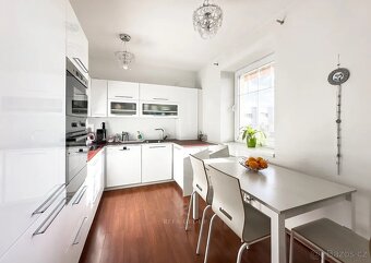 Prostorný byt 2+kk, 62 m² Dolní Počernice - 6