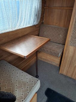 Obytný vlek karavan Dethffles RALLY NOMAD - 6