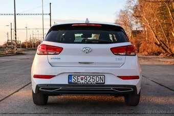 Hyundai i30 1.5 T-GDi mHEV iMT Family - 6
