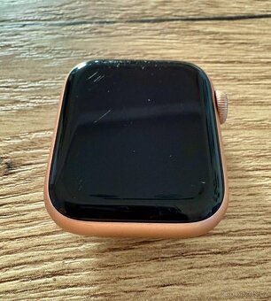 Apple Watch SE - 6