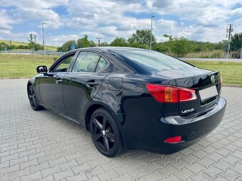 Lexus IS 220D - 6