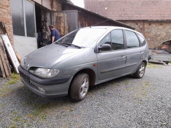 Renault megane scenic 1,6 - 6