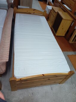 Prodám 2 x krásné postele z masivu 90 x 200 cm - 6