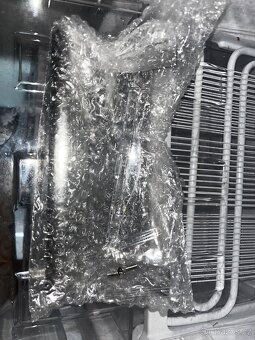 Candy Mrazák 64 L - 6