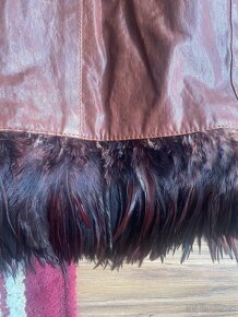 Nádherné kožené šaty s pštrosím peřím,vel. S-M - 6