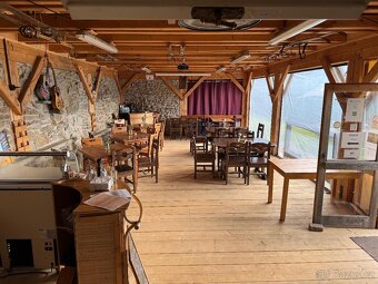 Hospůdka s pergolou a terasou - 6