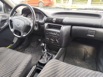 Opel Astra 1,4 Benzín - 6