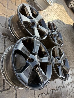 Alu VW 5x112r16 6,5J ET42 černé - 6